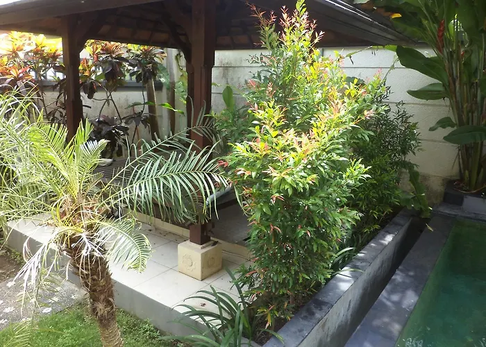 Villa Degung De Brata Family *