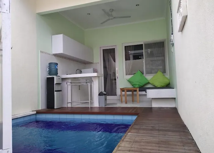 Villa Degung De Brata Family